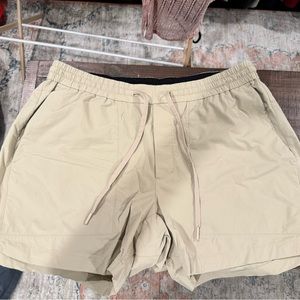Lululemon 5 inch bowline shorts